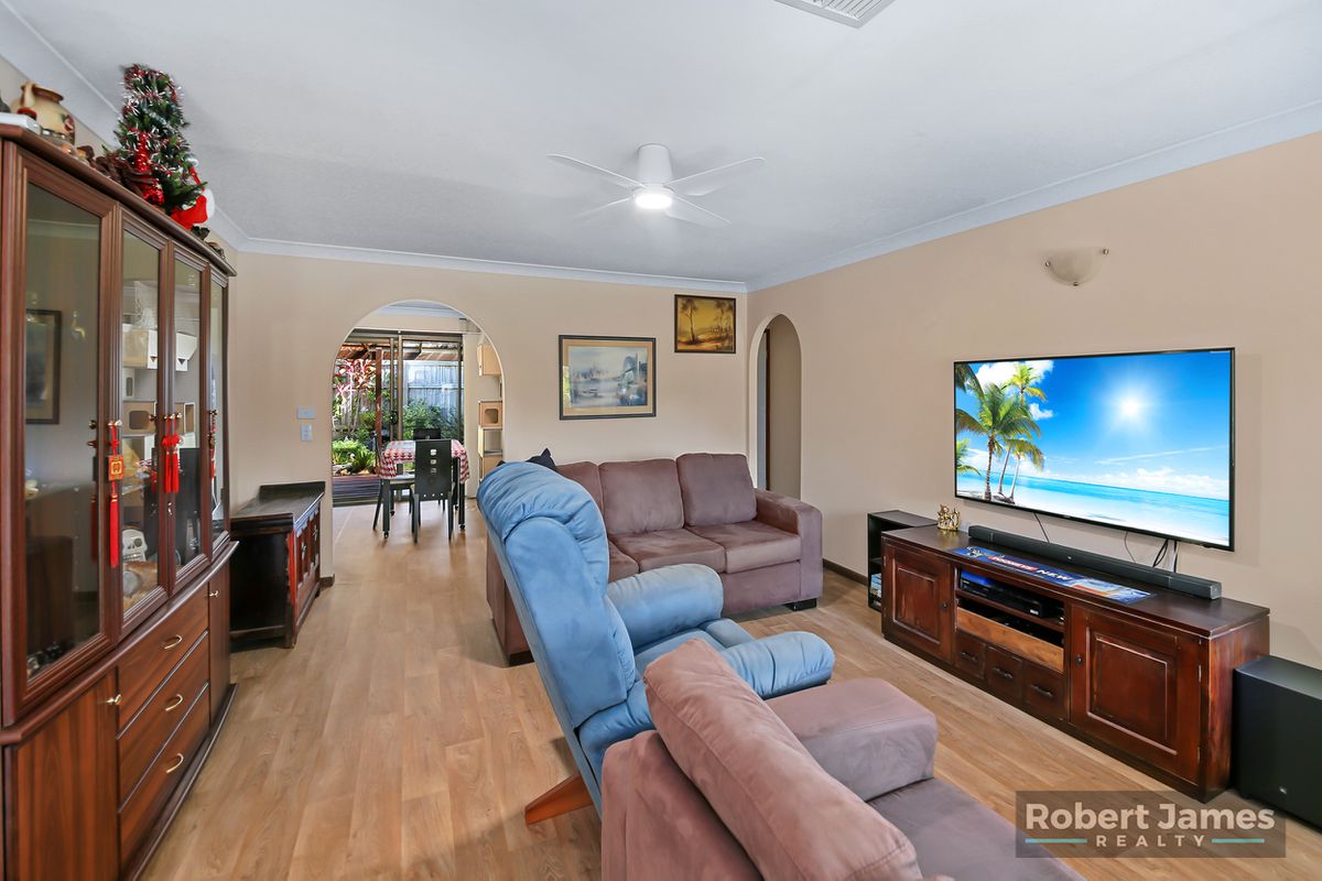 9 Sundial Court, Tewantin