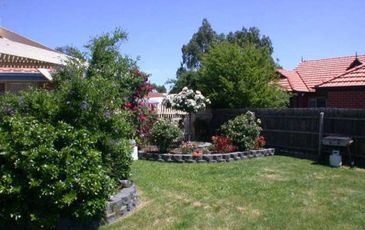 12 Coolong Avenue, Berwick