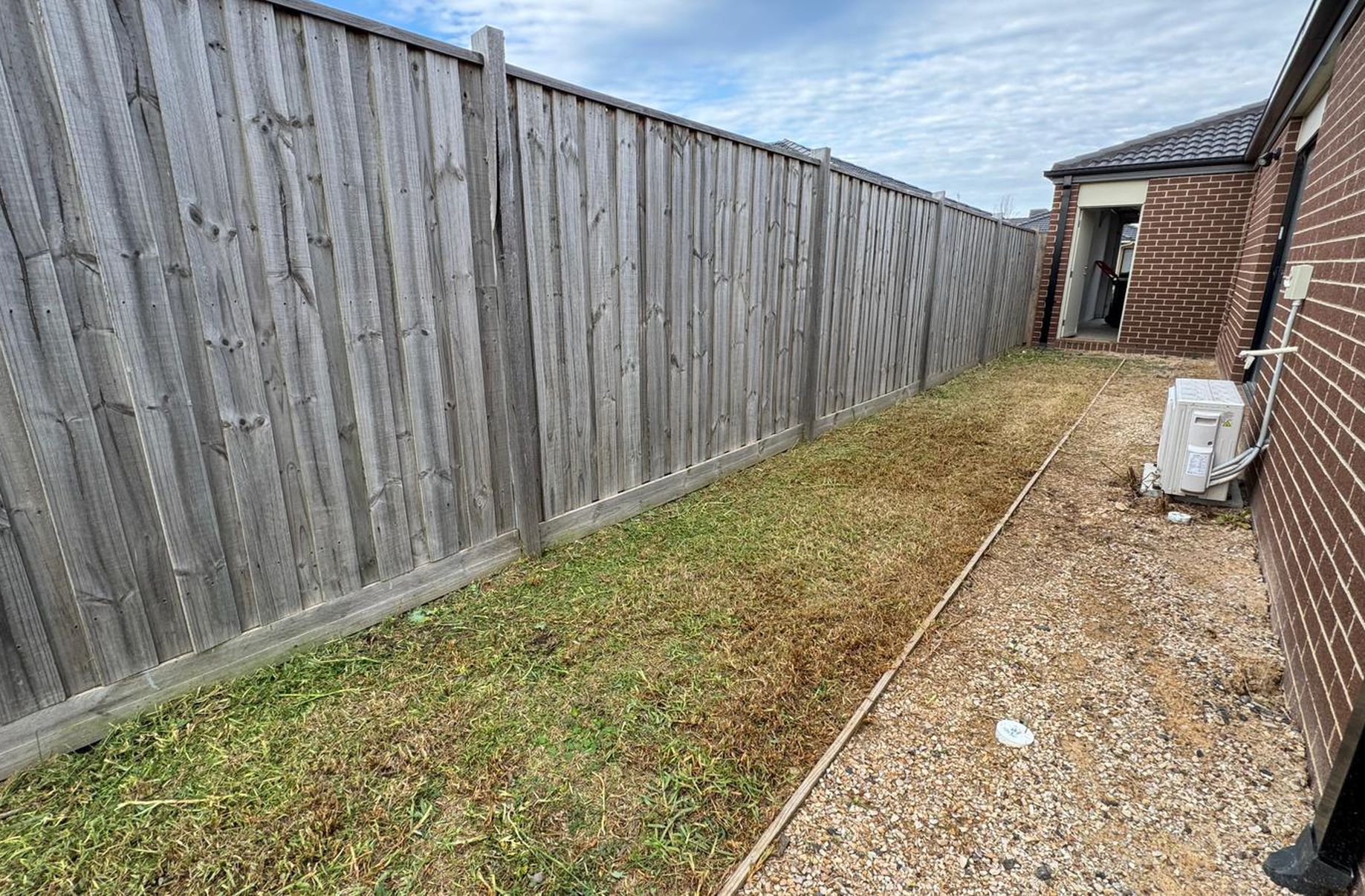 14 Yard St, Mambourin