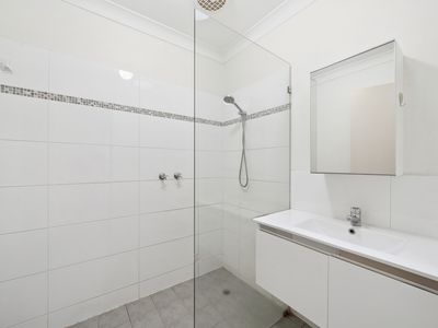 4 / 3 Netley Place, Armadale