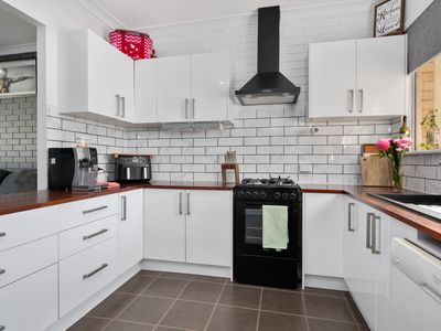 3B Eureka Street, Hannans