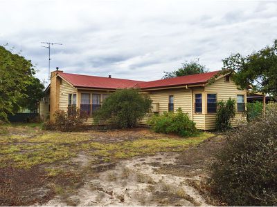 24 Fechler Avenue, Horsham