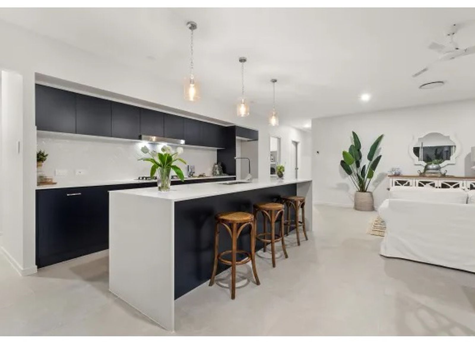 Live in or Invest $950k Luxury Pkg 