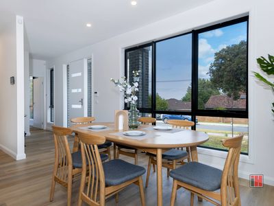8B Norma Court, Avondale Heights