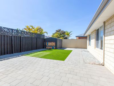 11 Kambany Approach, Dalyellup