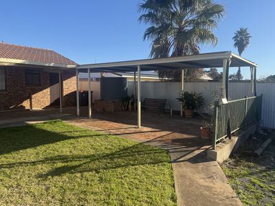 10 Medlyn Street, Parkes