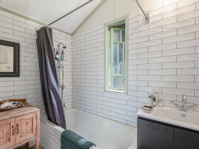 40 McGinn Road, Gheerulla