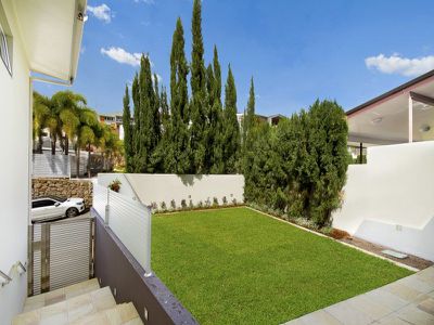 2 Roper Court, Castle Hill