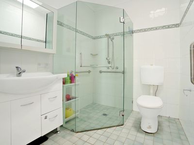 15 Lewis st, Bradbury