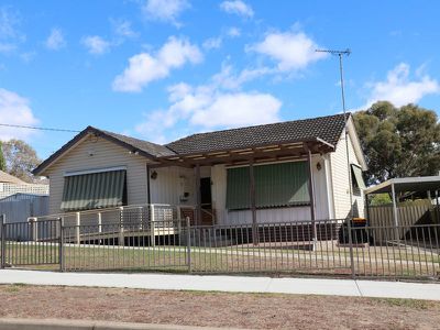 3 Sinclair Cres, Seymour