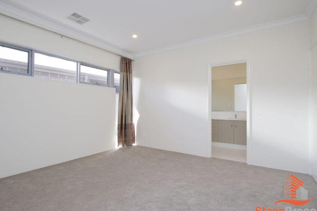 20 Greywacke Entrance, Piara Waters