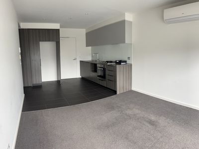 2202E / 888 Collins Street, Docklands