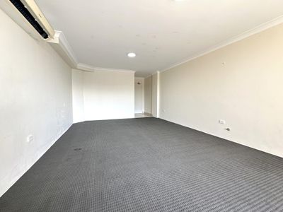 19/181 Hawkesbury Road, Westmead