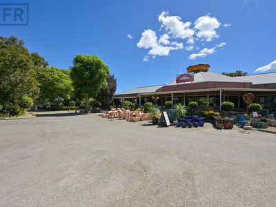 899 & 911 Thomas Road, Anketell