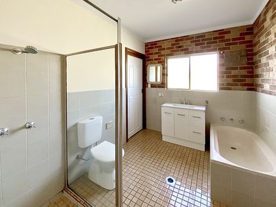 1 / 122 York Street, Forbes