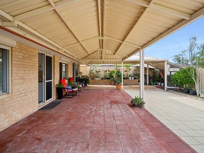 56 Cheltenham Loop, Bertram