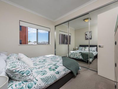 3 / 42 McLarty Ave, Joondalup