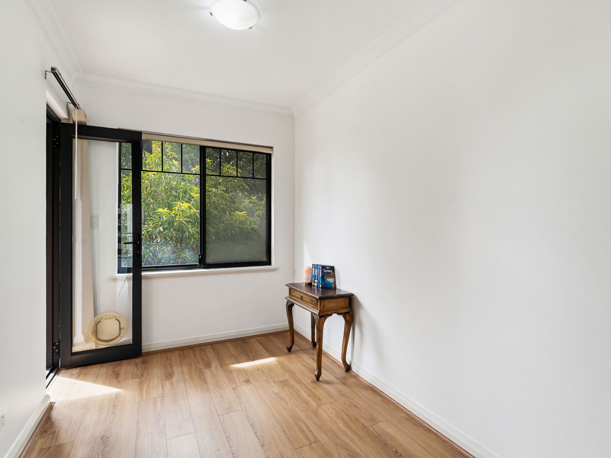 22 / 7 Bronte Street, East Perth