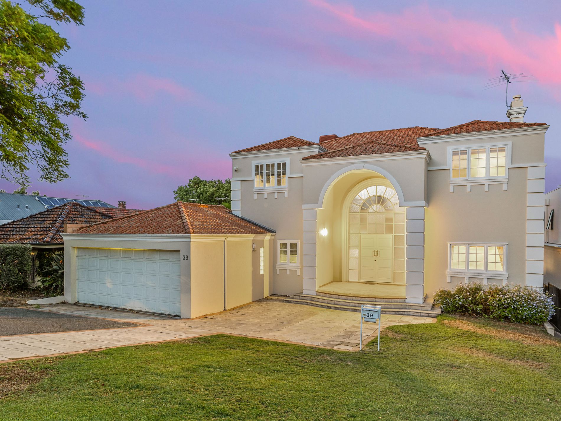 39 Ridge Street, South Perth