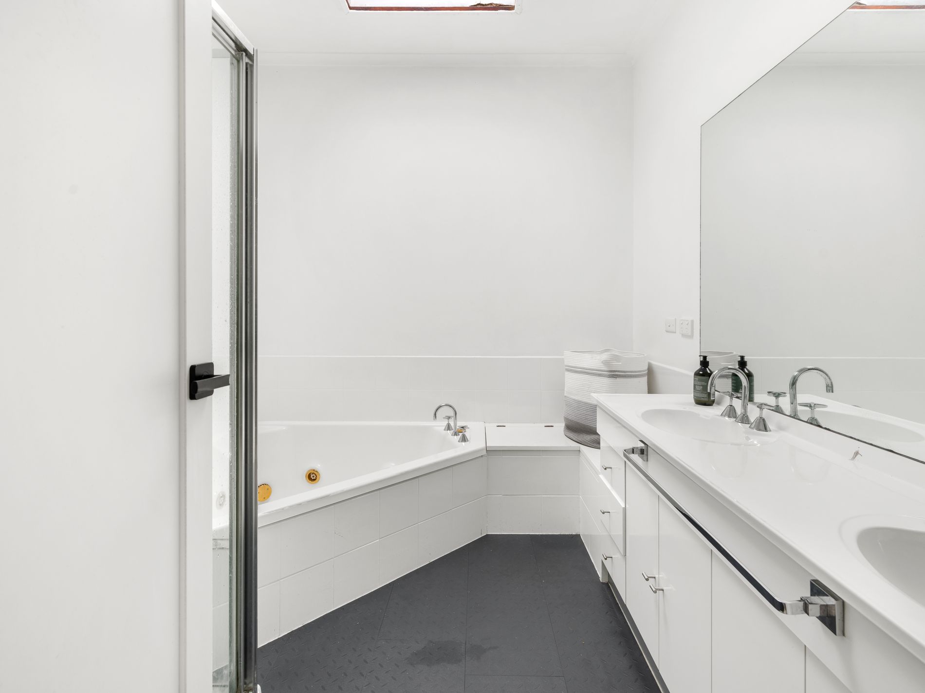 31 Carmen Street, Newport