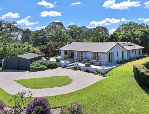Lifestyle property with views over Eumundi image 6