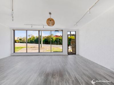 125 WAGONGA STREET, Narooma