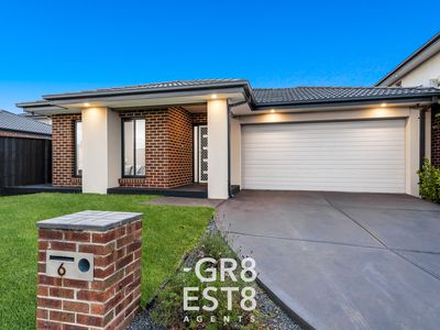 6 Glasson way, Cranbourne West