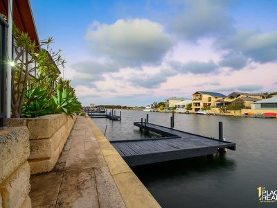 9 Brindabella Cres, Halls Head
