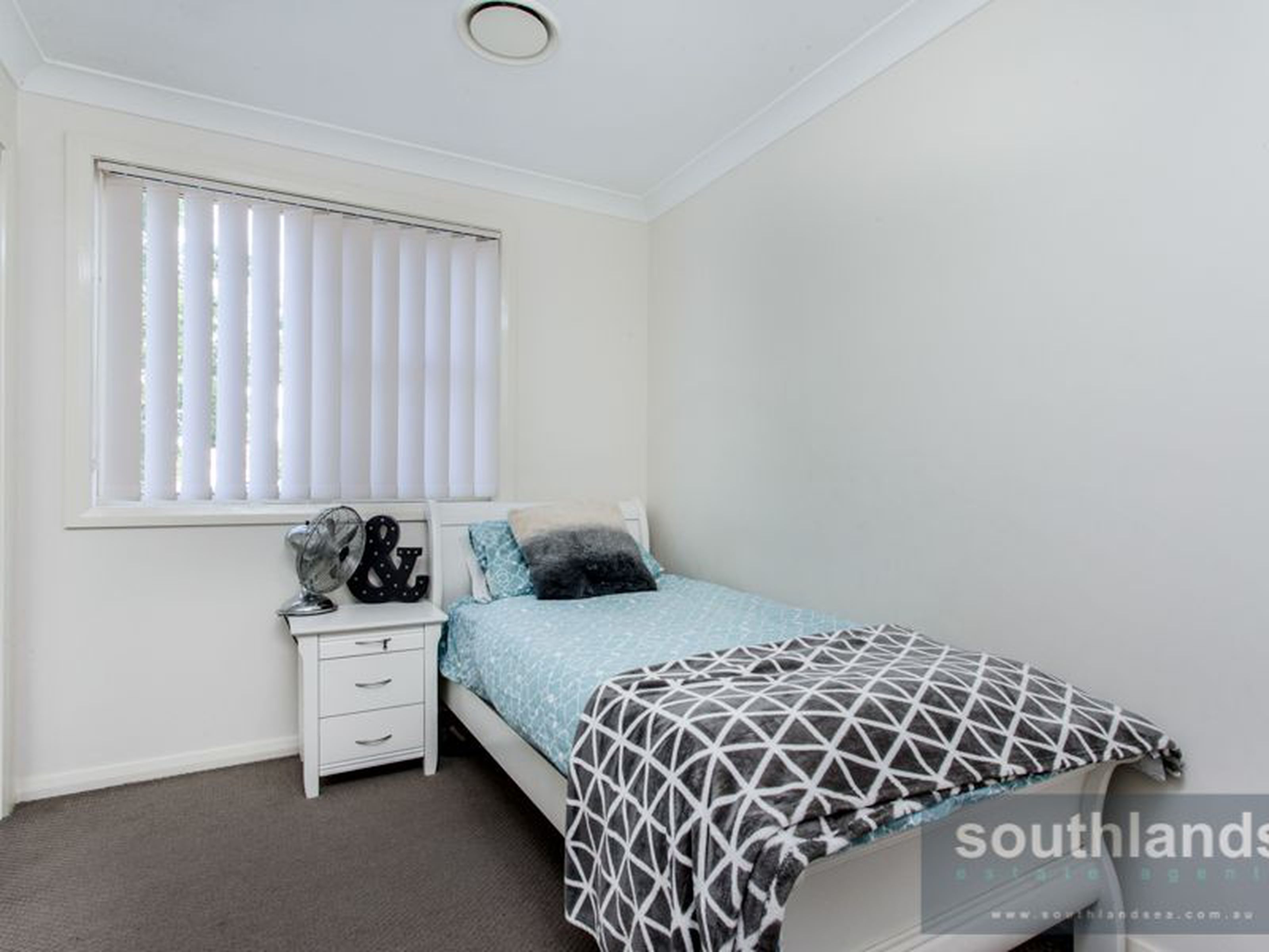 15B Tarrabundi Drive, GLENMORE PARK