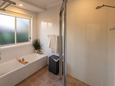 4 Yachtsman Drive, Safety Beach