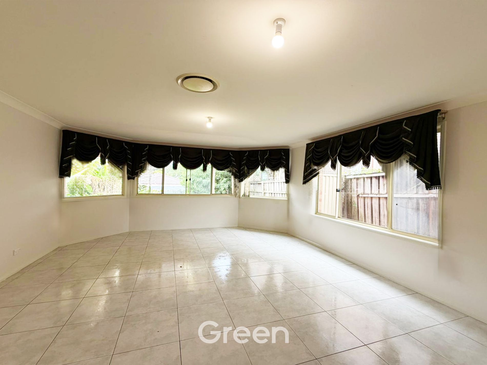 15B Hunts Avenue, Eastwood