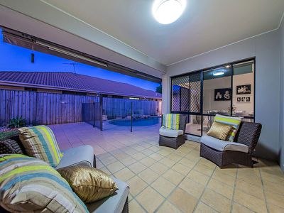 7 Brushbox Pl, Wakerley