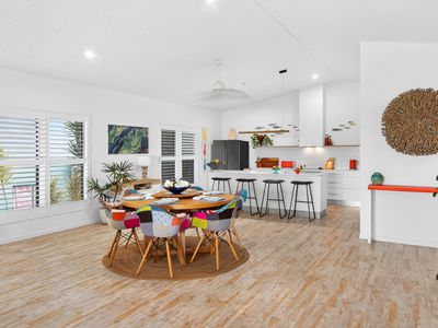 8 Blackcurrant Drive, Hideaway Bay