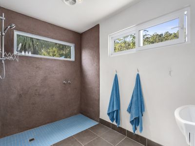 1045 Woodbridge Hill Road, Gardners Bay