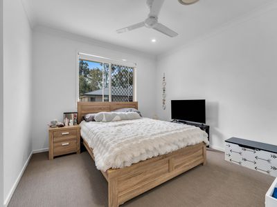 10 / 17 Bruce Lane, Camira