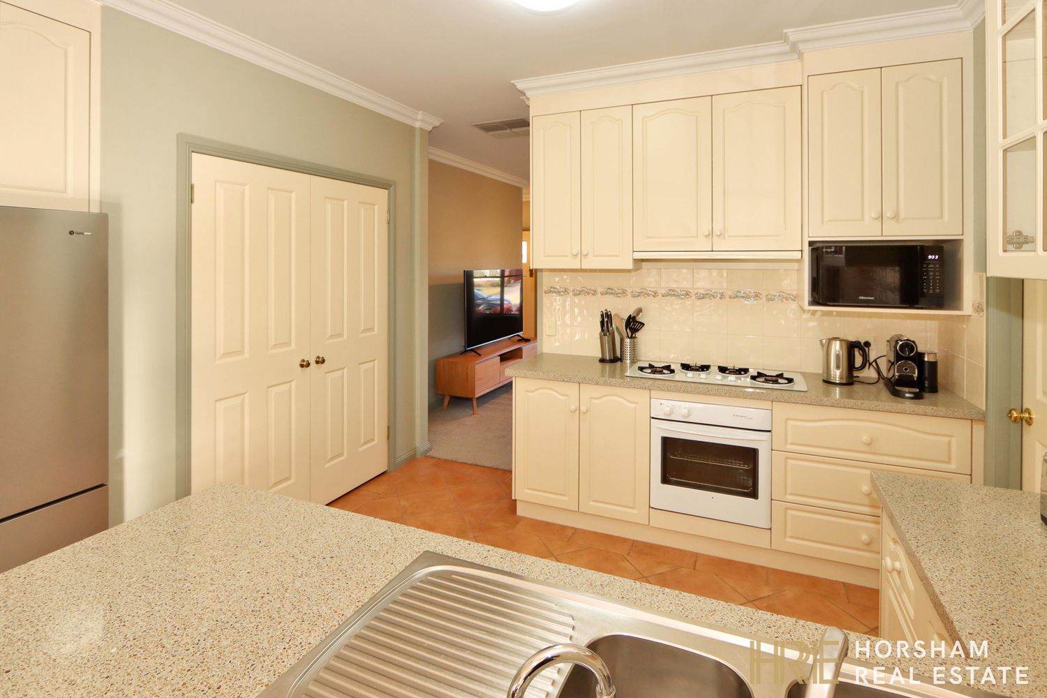 5 Sayer Court, Horsham
