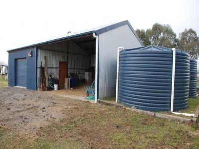 445 Up River Road, Carlyle