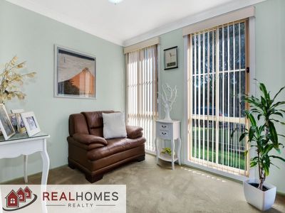 30-32 Loftus Street, Regentville