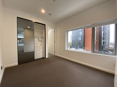 306 / 1B Lawson Square, Redfern