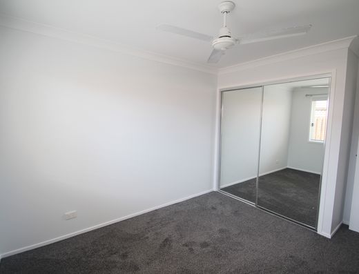 Large family home Peregian Springs image 11