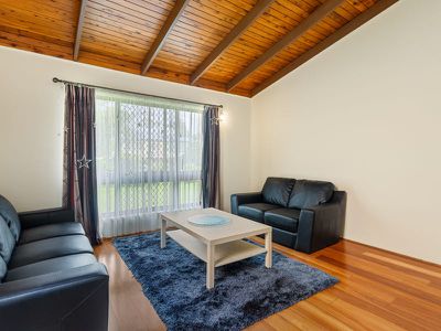 8 Deen Street, Rochedale South