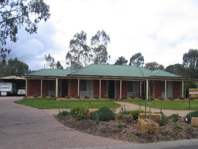26 SCULLYS LANE, Heathcote