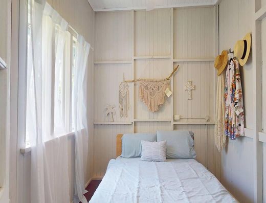 Charming little gem  *** Unfurnished *** image 9
