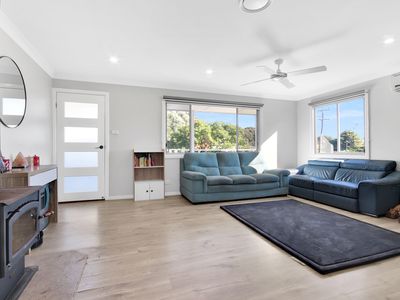 28 Thomson Parade, Dalmeny