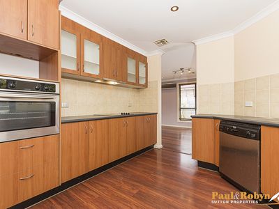 22 Dillwynia Crescent, Jerrabomberra