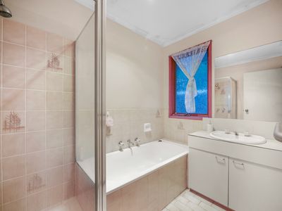 3 / 247-249 Heaths Road, Werribee