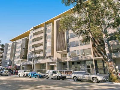 2408 / 2 Mentmore Avenue, Rosebery