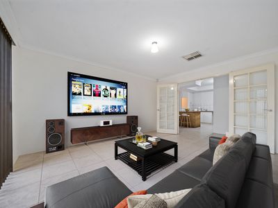 22 Leichhardt Crossing, Hammond Park