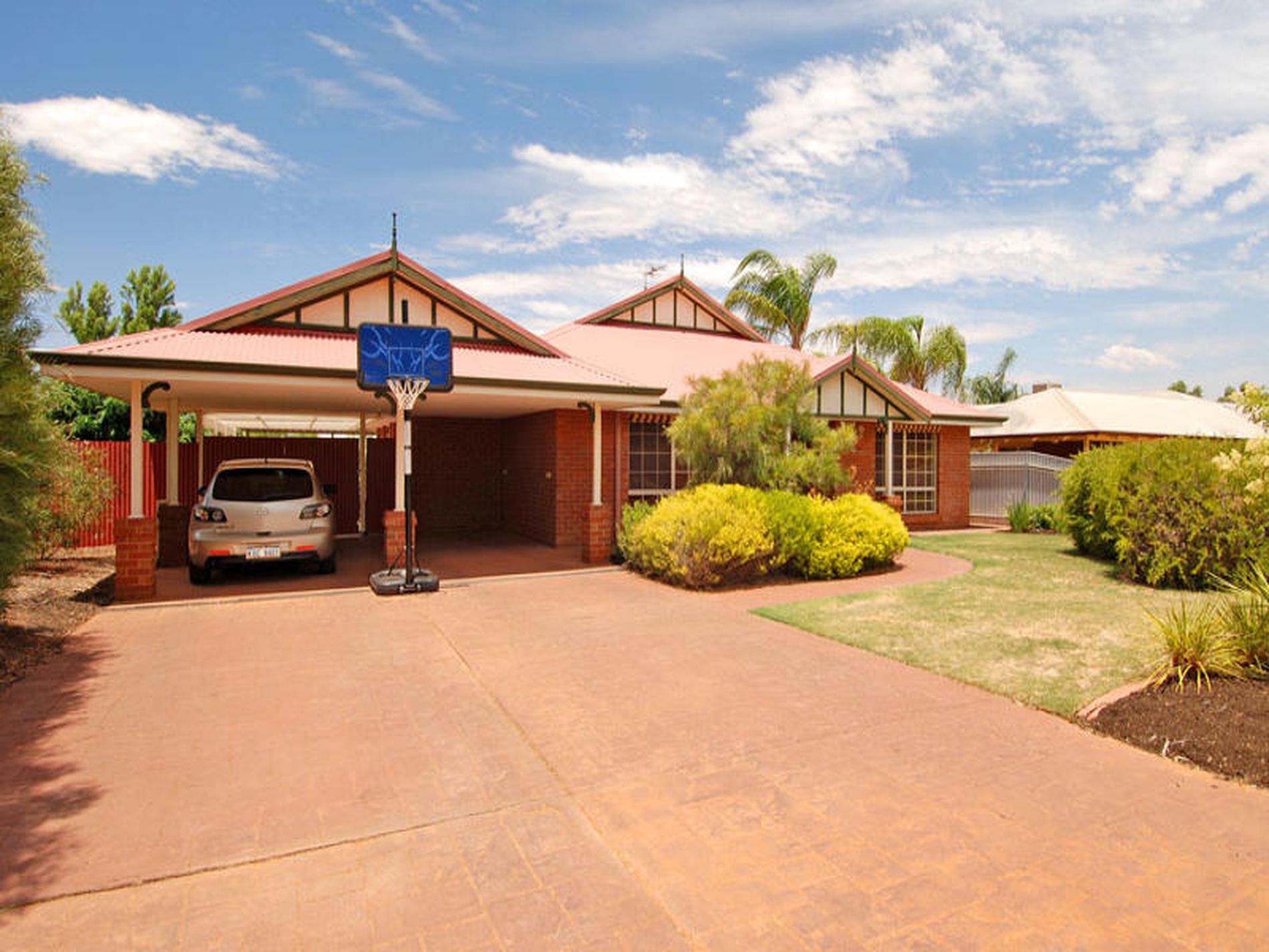 18 Tindals Crescent, Kalgoorlie