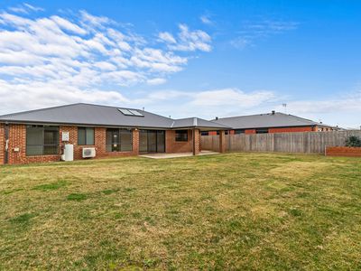 42 Cantwell Drive, Sale